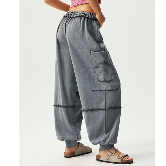 Plus Mineral WAsh Floral Patchwork Stretchy Waist Joggers Pants - Picture 2 of 7